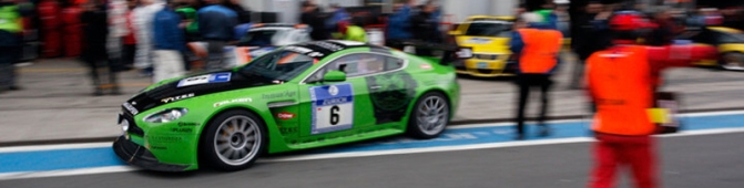 Aston Martin V12 Vantage