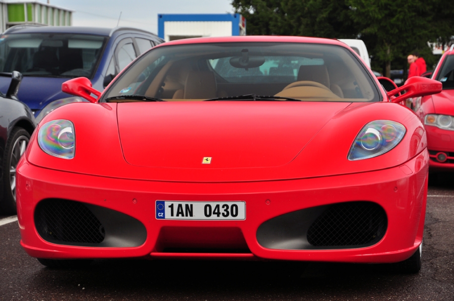 F430