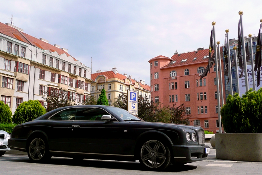 Bentley Brooklands