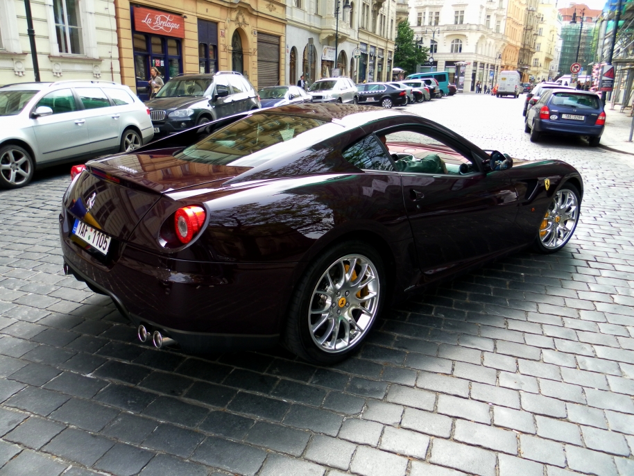 599