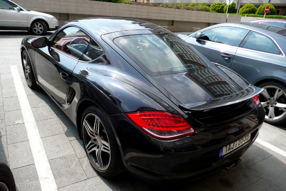 Cayman S