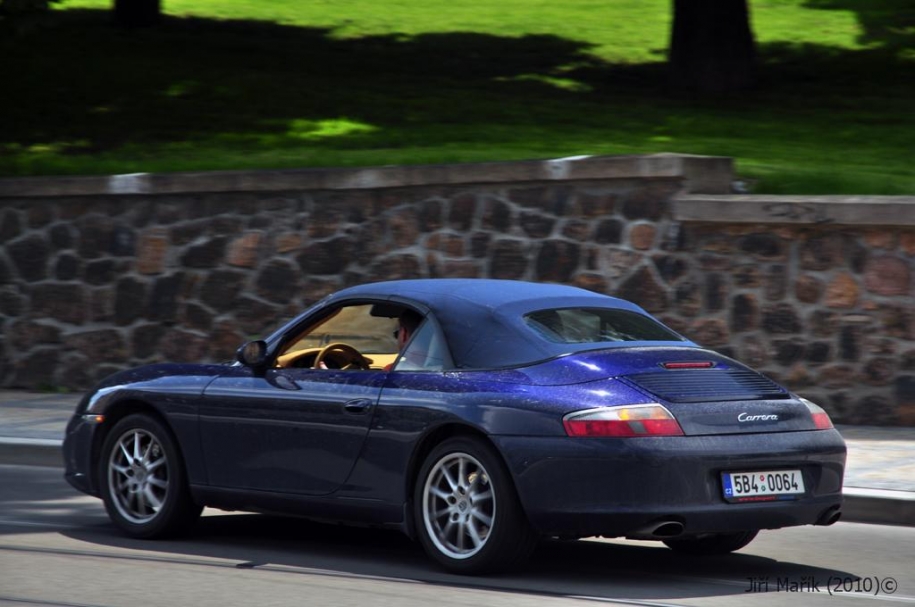 996