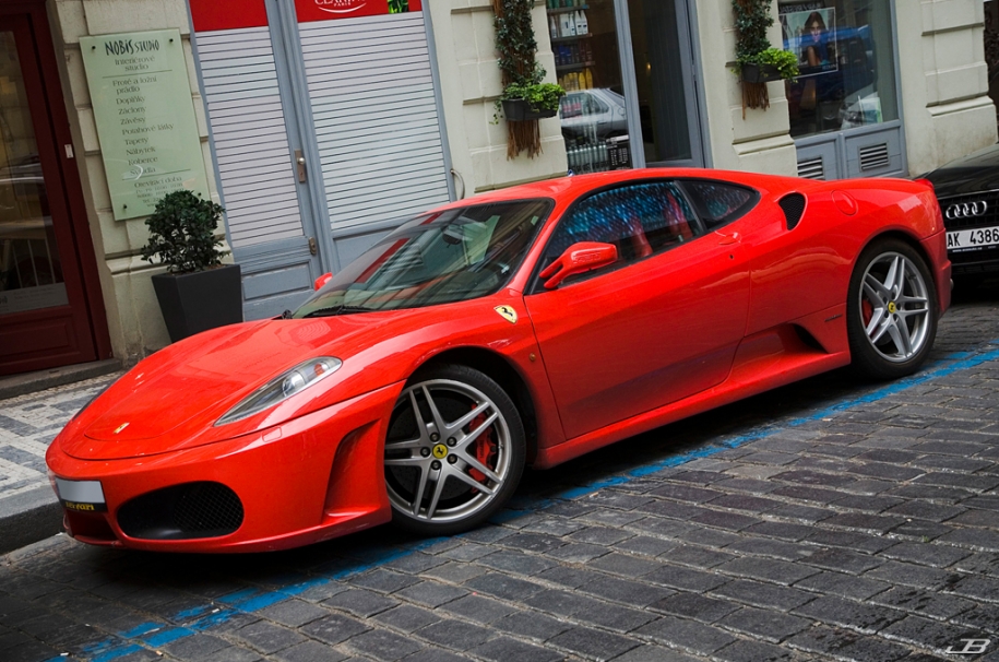 F430