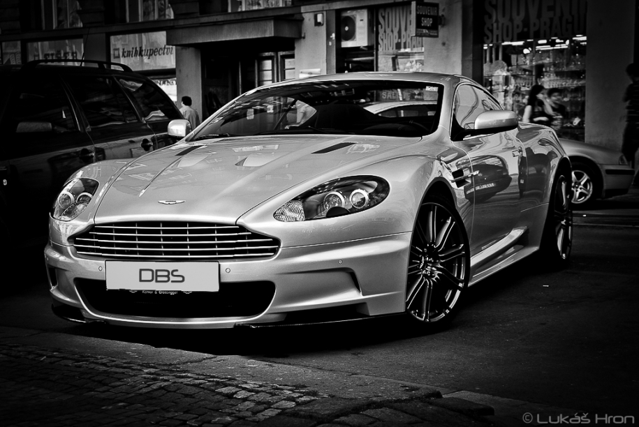 Aston Martin DBS