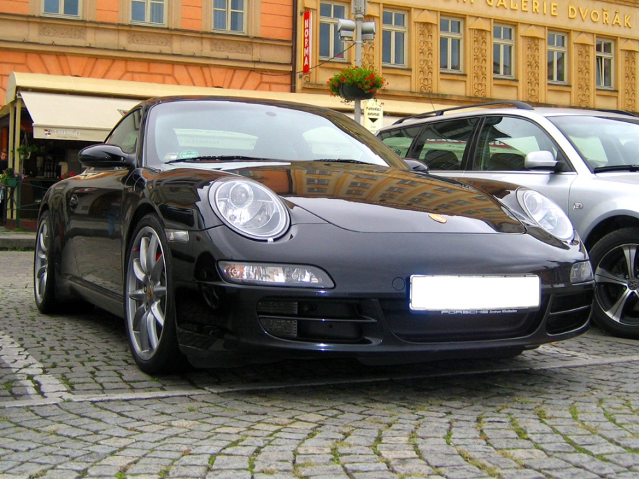 Porsche 911