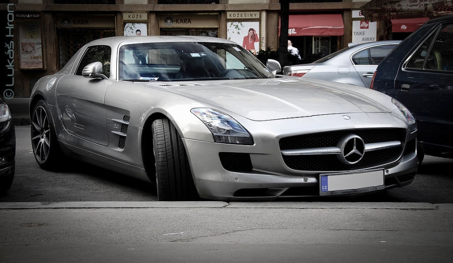 Mercedes-Benz SLS 63 AMG