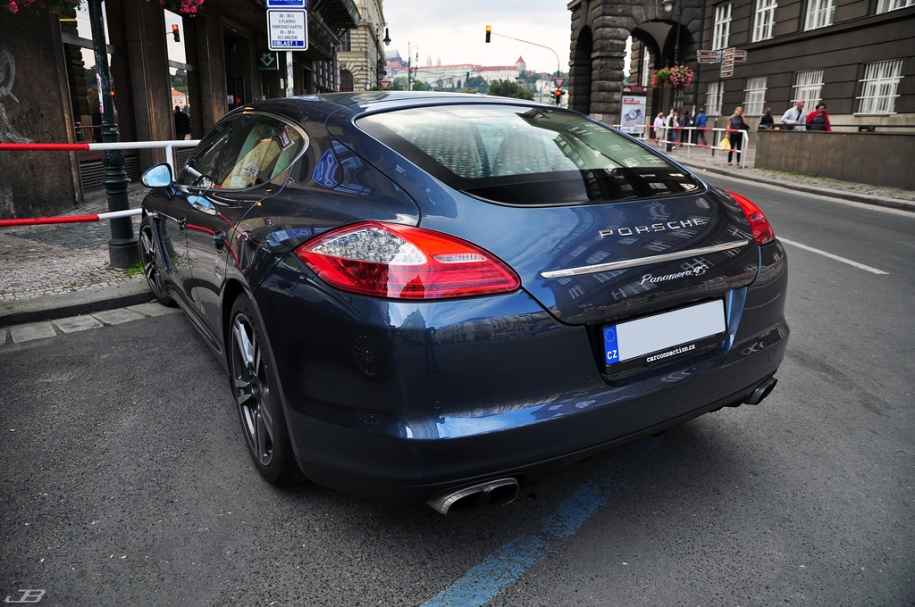 Panamera 4S