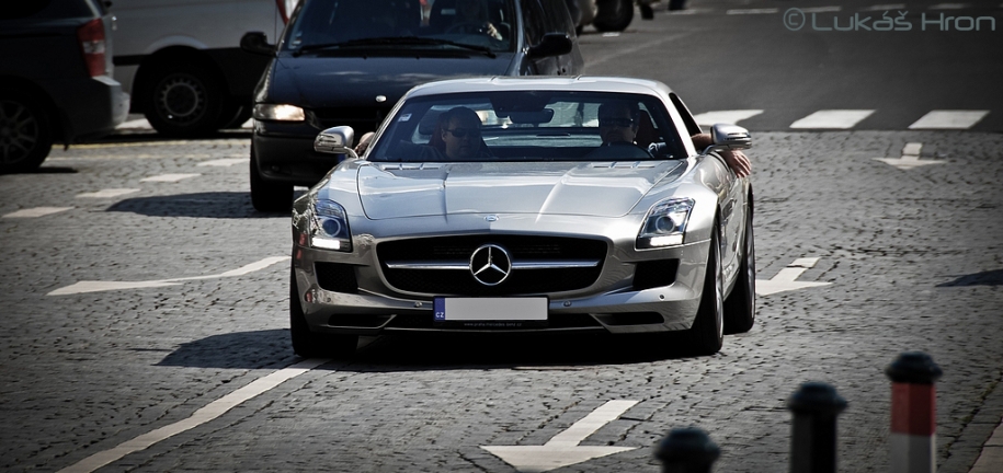 Mercedes-Benz SLS 63 AMG
