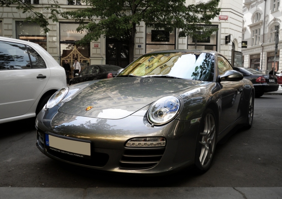 Carrera 4S