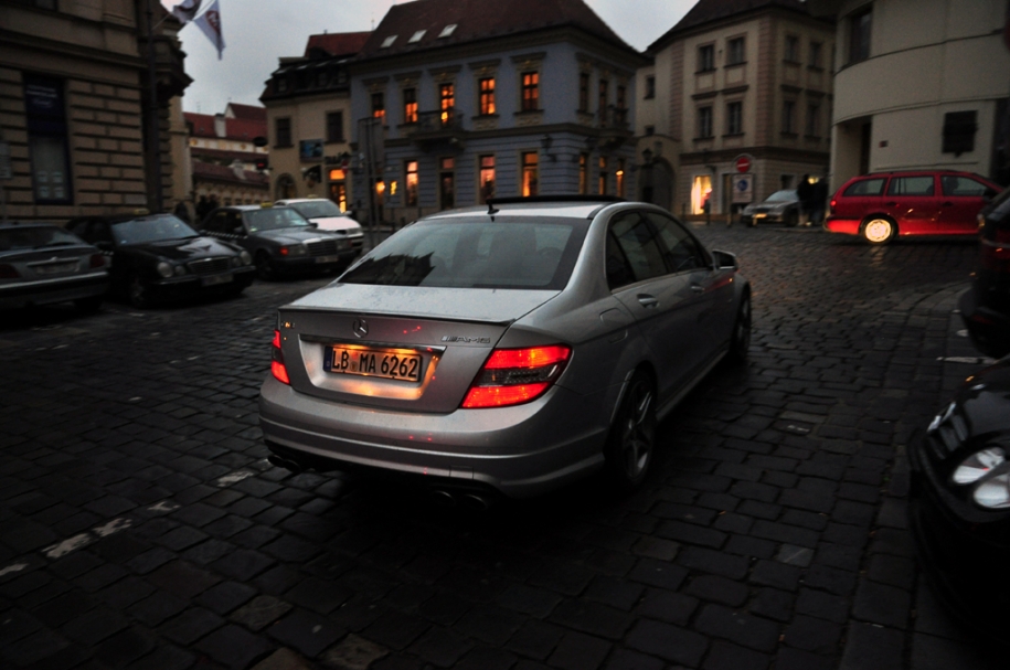 MB C63 AMG