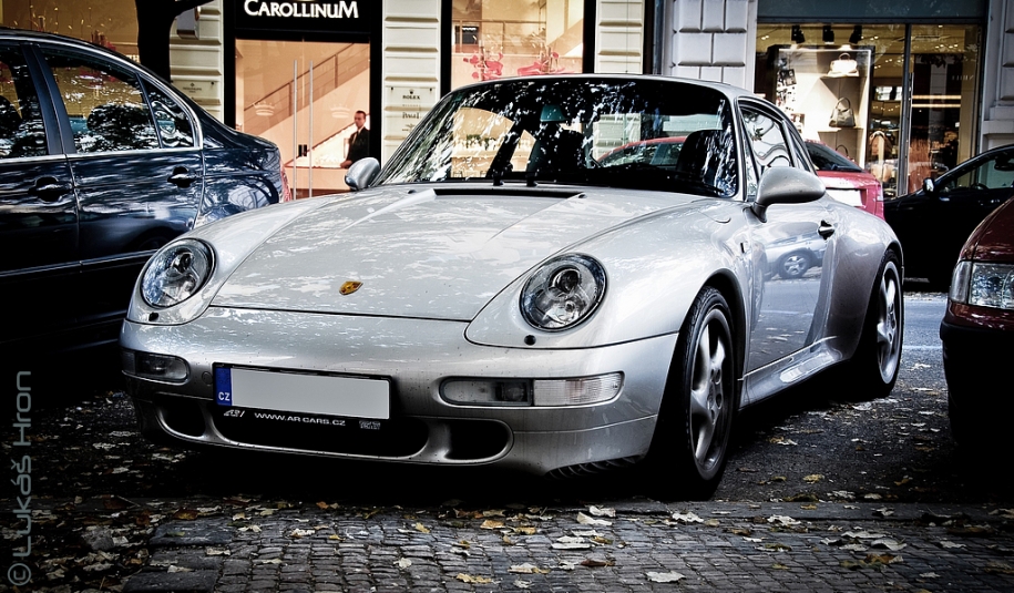 Porsche 911 Carrera S (993)