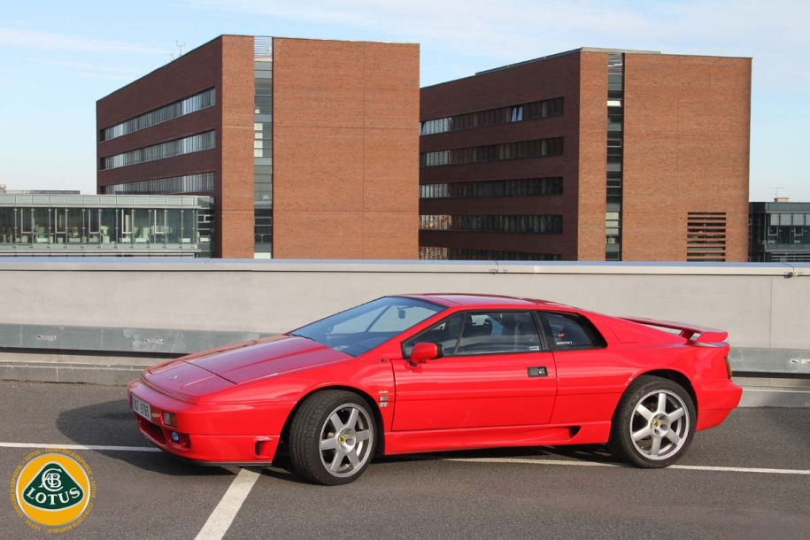 Lotus Esprit