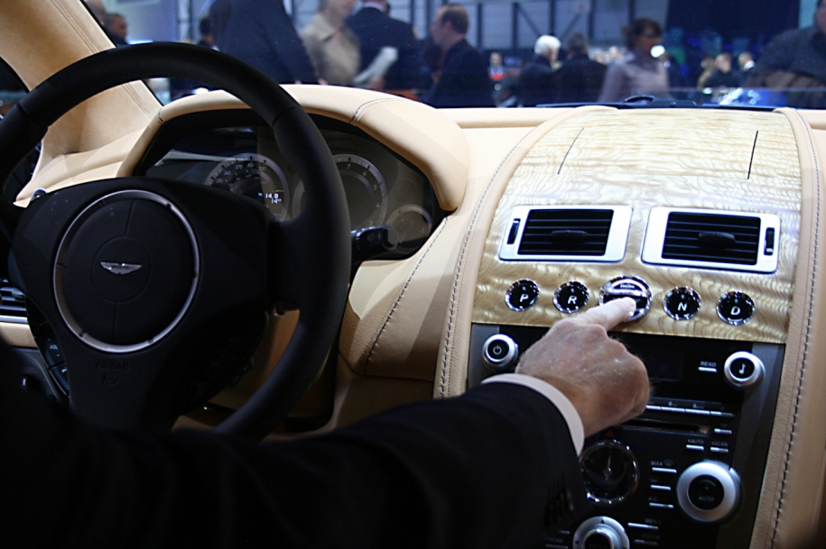zemik_geneva_2011_41