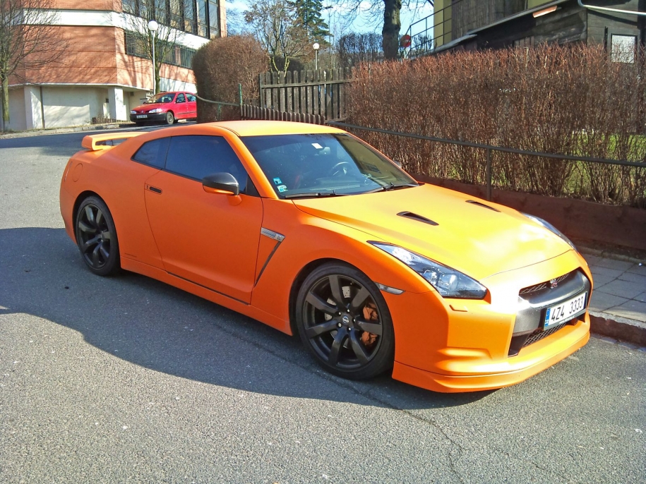 Nissan GT-R
