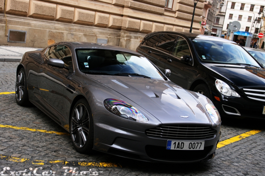 Aston Martin DBS
