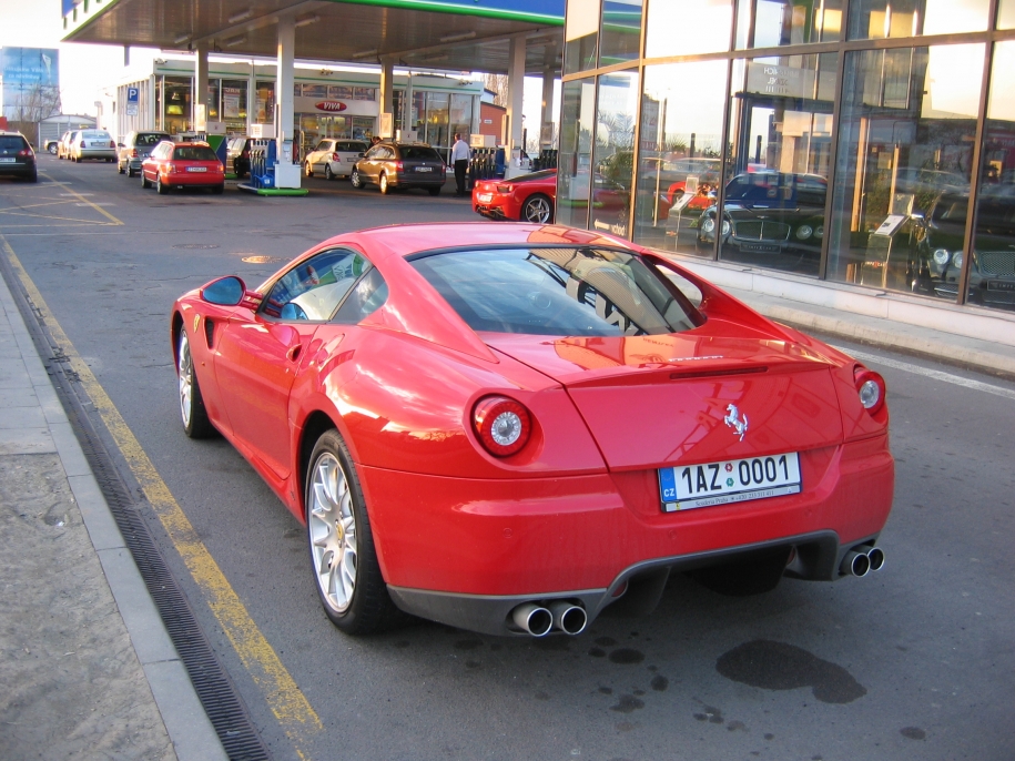 F 458 Italia + 599 GTB Fiorano