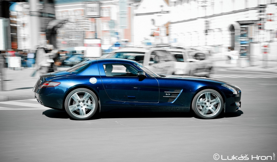 Mercedes-Benz SLS 63 AMG