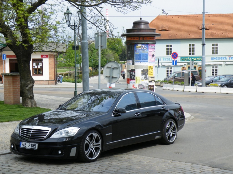 Brabus SV12