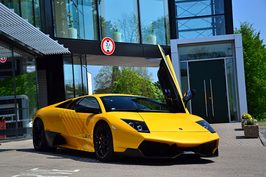 LP670-4 SuperVeloce