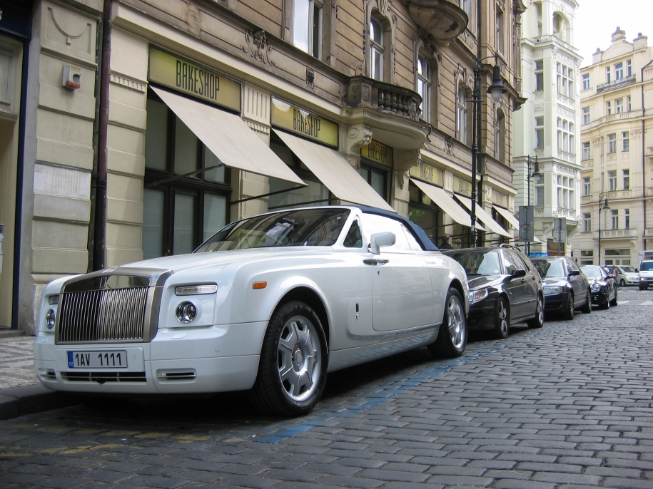 Rolls-Royce Drophead Coupe