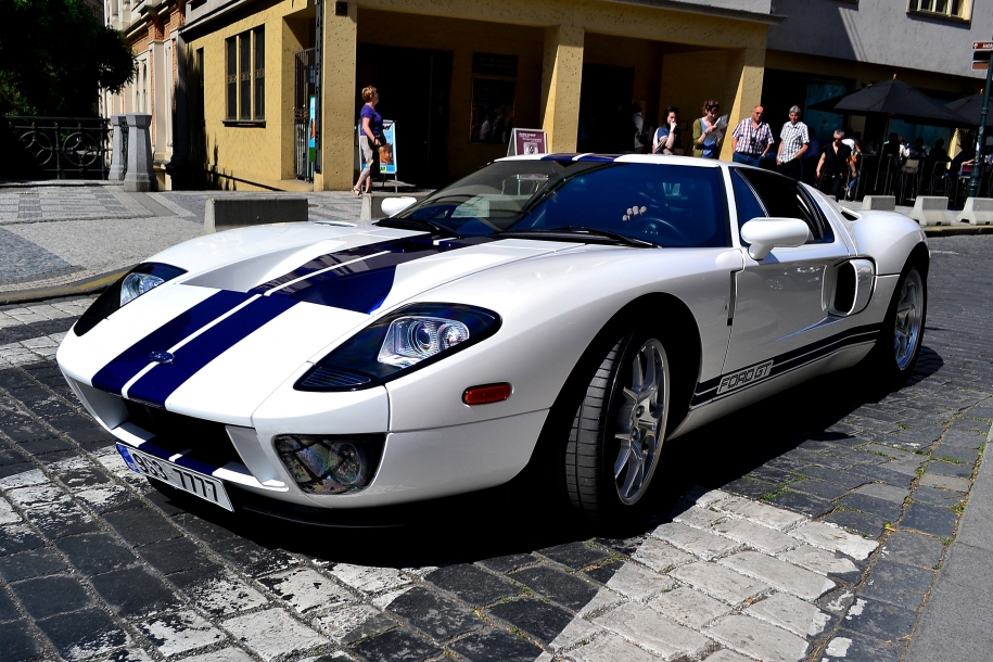 Ford GT