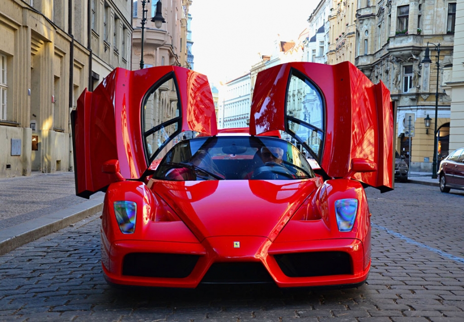 Ferrari Enzo