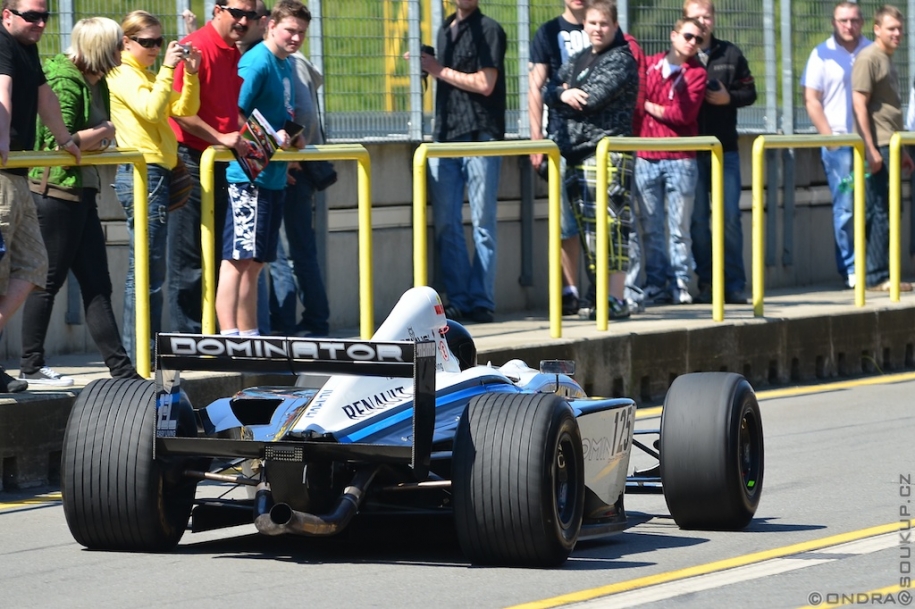 2011-05-07 at 11-35-01