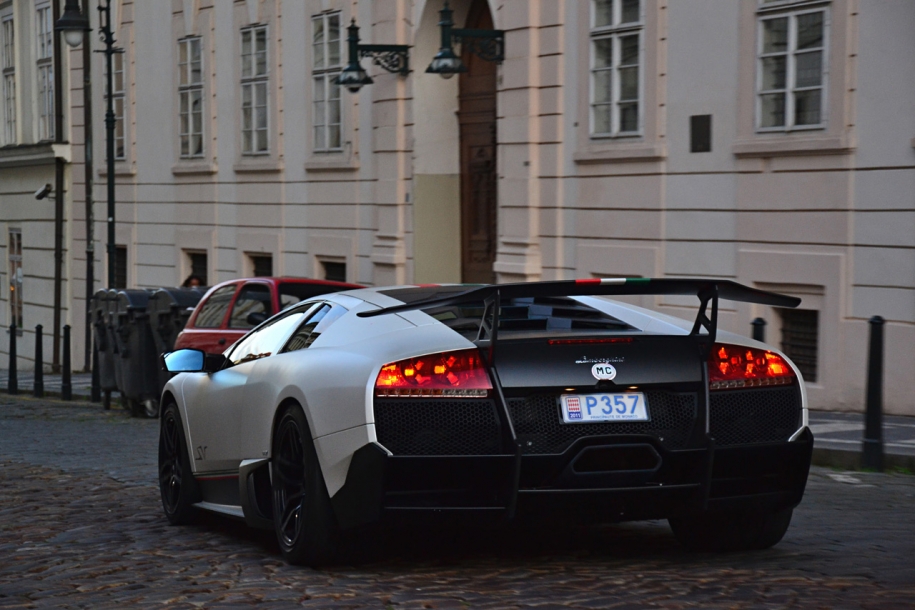 LP670-4 SuperVeloce