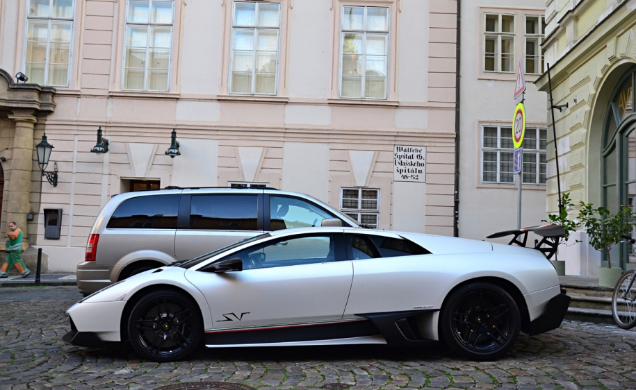 LP670-4 SuperVeloce