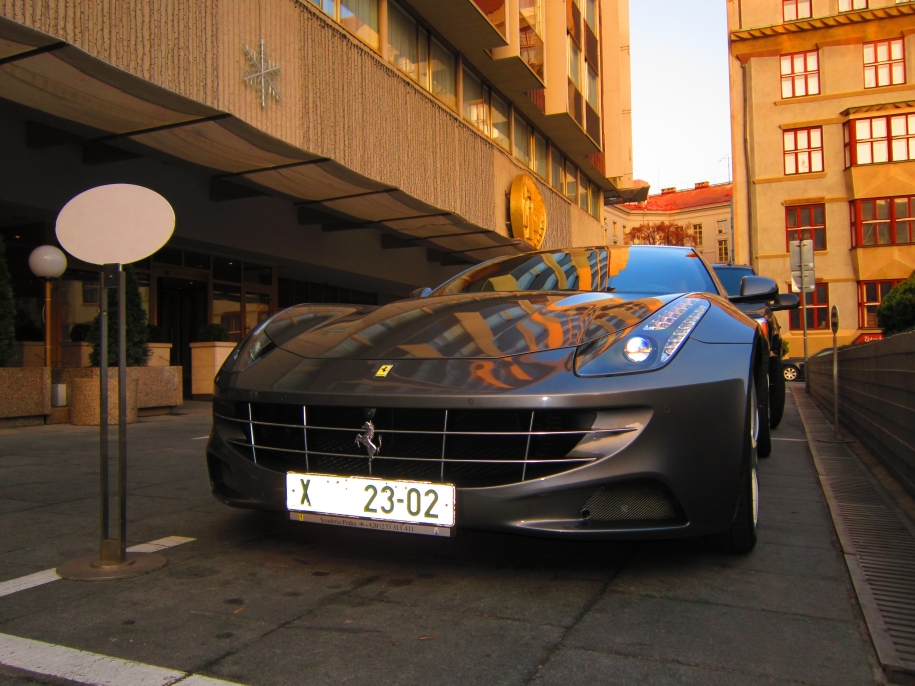 Ferrari FF