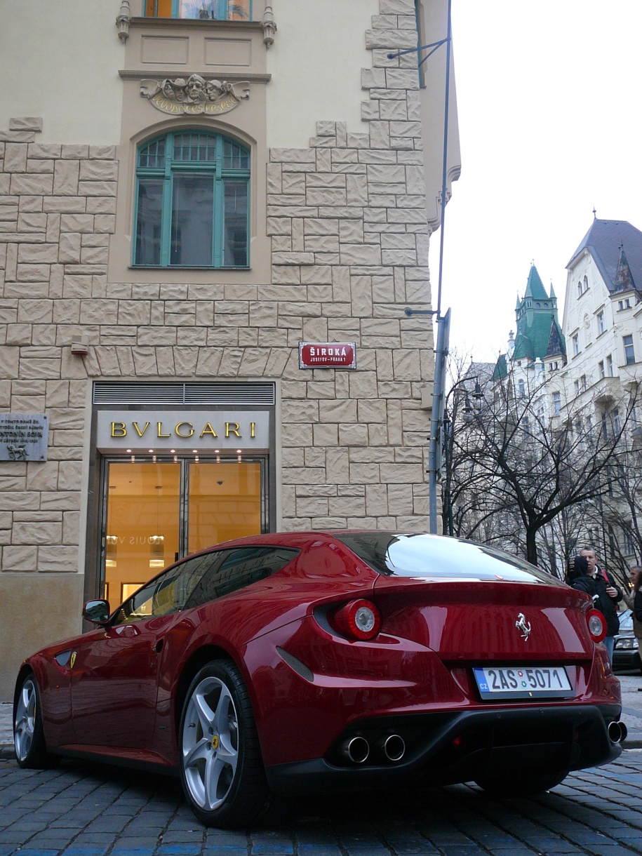 Ferrari FF