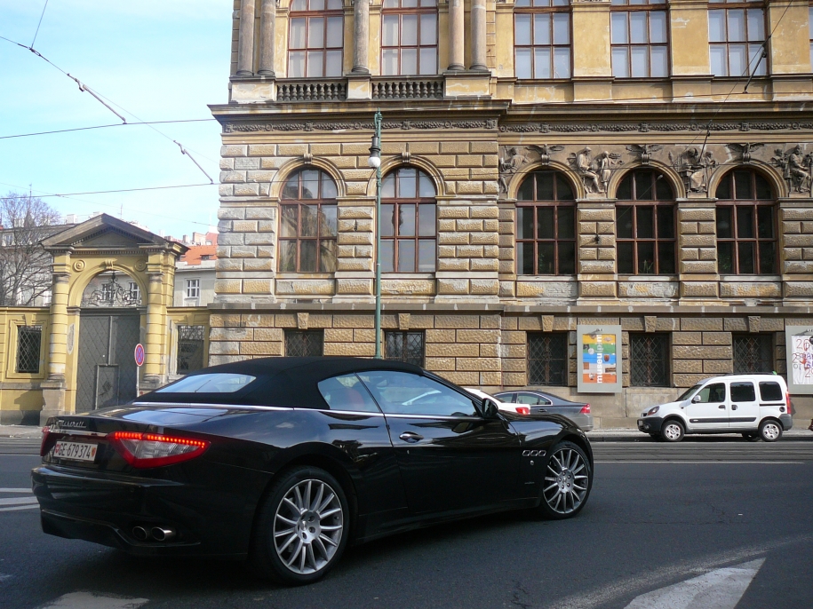 Maserati GranCabrio