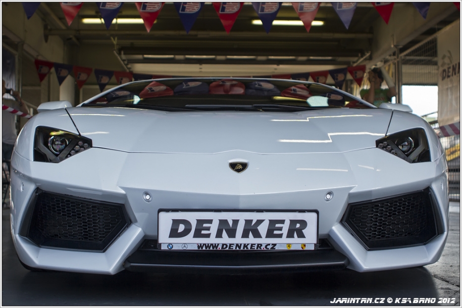 Lamborghini Aventador