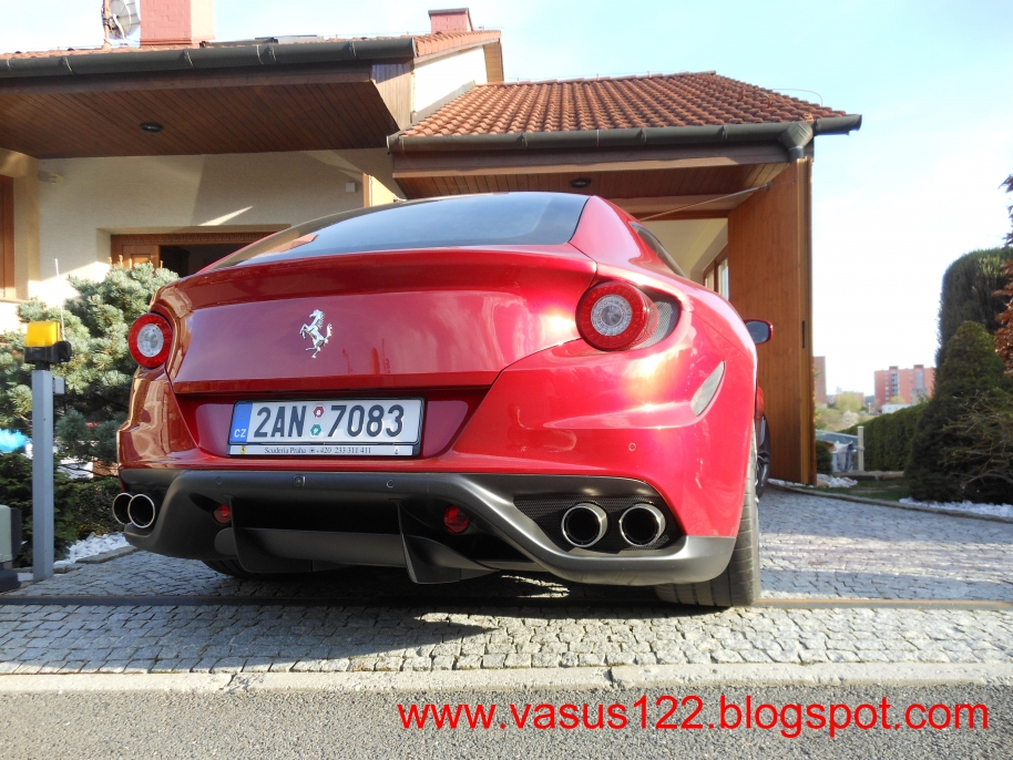 Ferrari FF