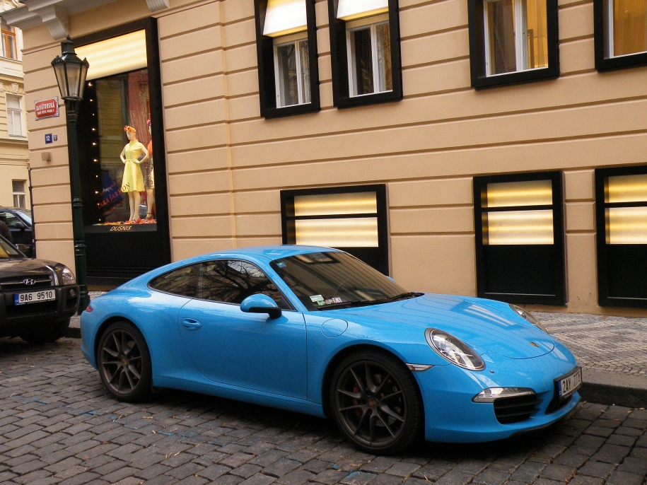 Porsche Carrera