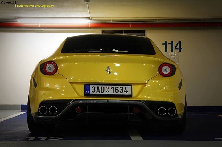 Ferrari FF