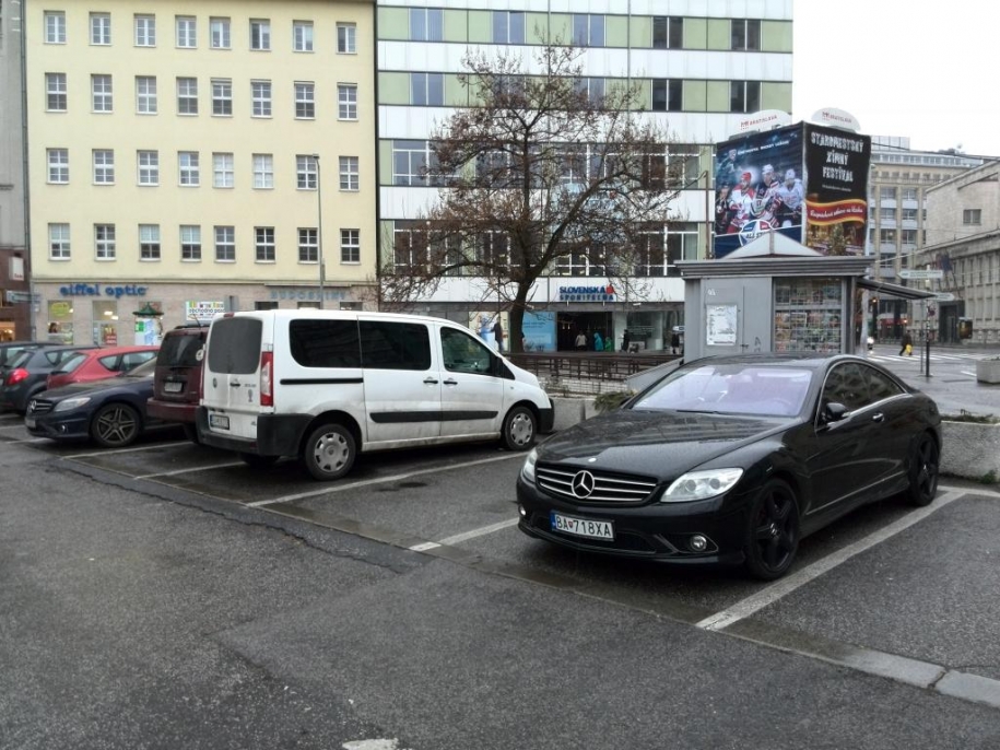 CL AMG