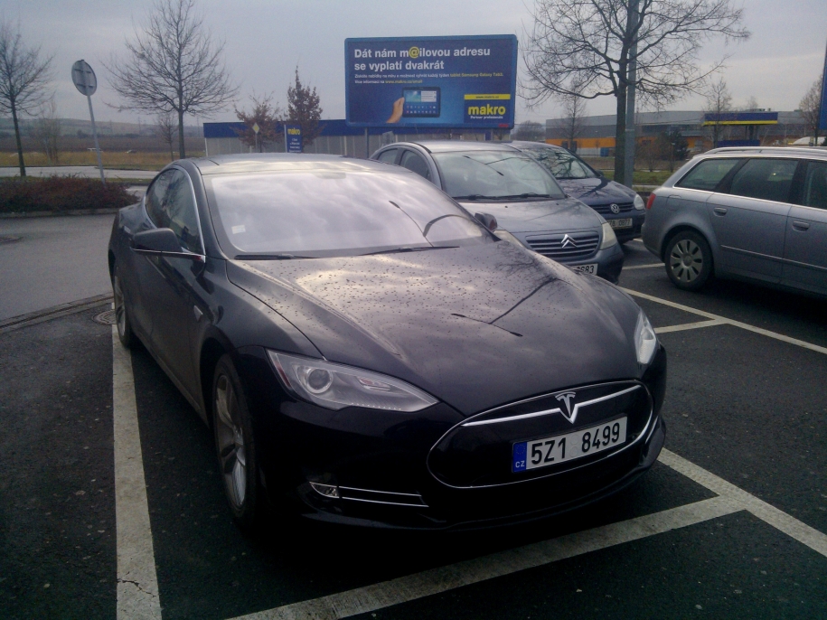 Tesla Model S