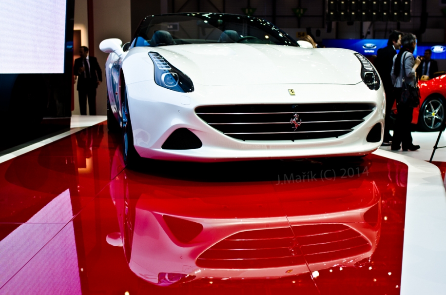 Ferrari California T
