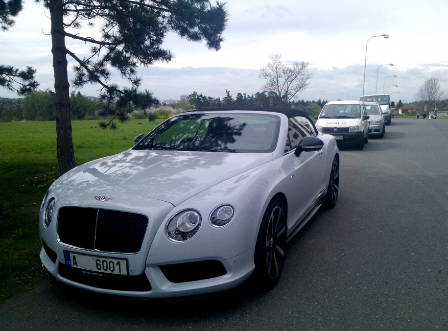Continental GTC V8