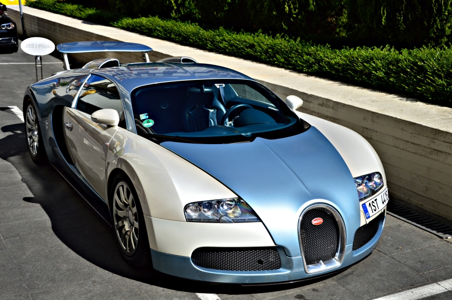 Bugatti Veyron 16.4