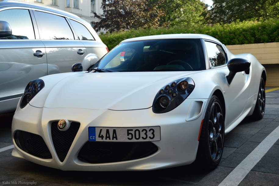 Alfa Romeo 4C Launch Edition