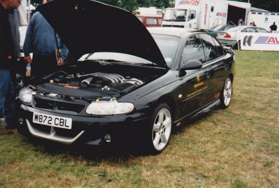 2000 Holden Commodore HSV 1