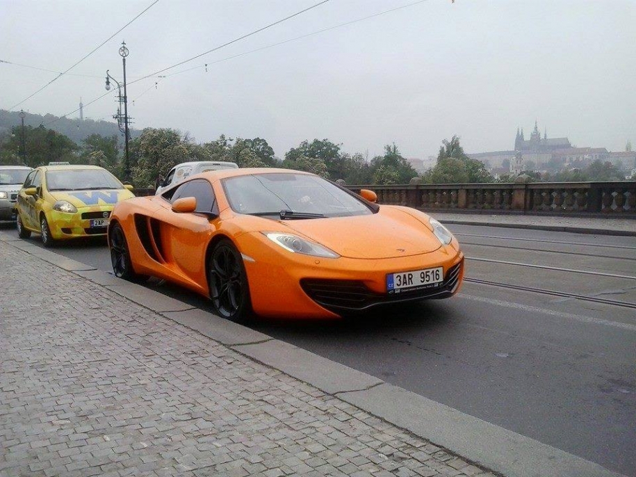 McLaren MP4-12C