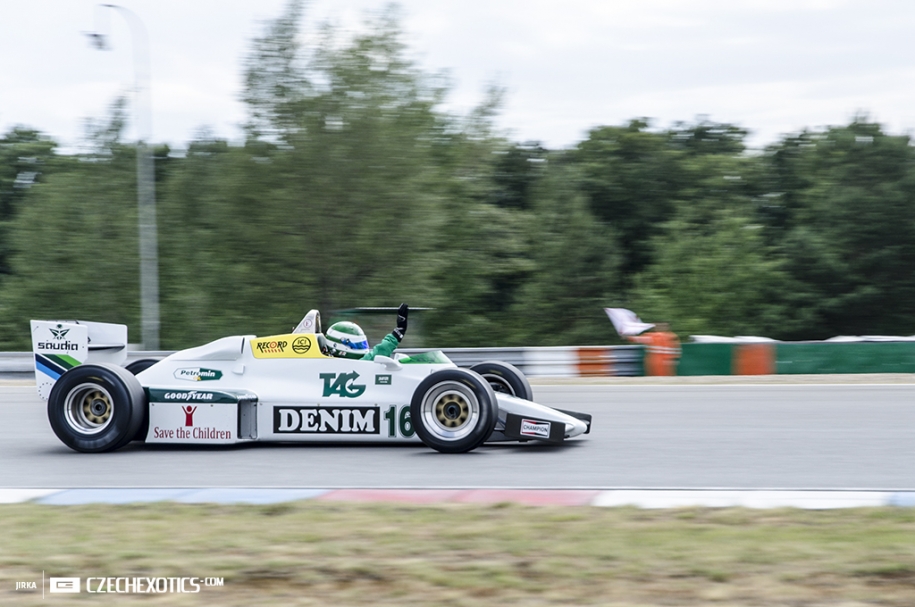 DSC_8000