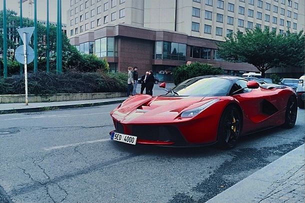 LaFerrari