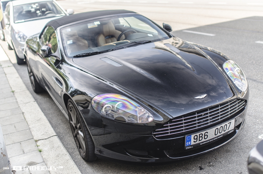 Aston Martin DB9 Volante