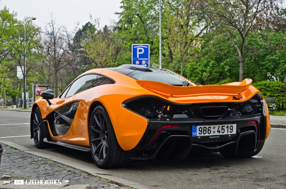 McLaren P1