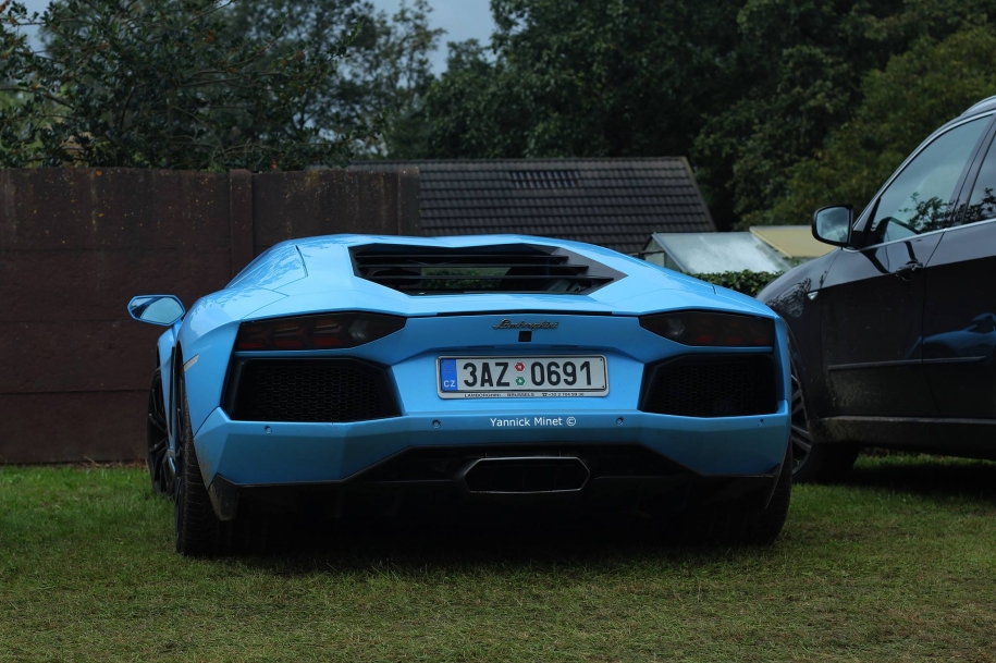 Lamborghini Aventador