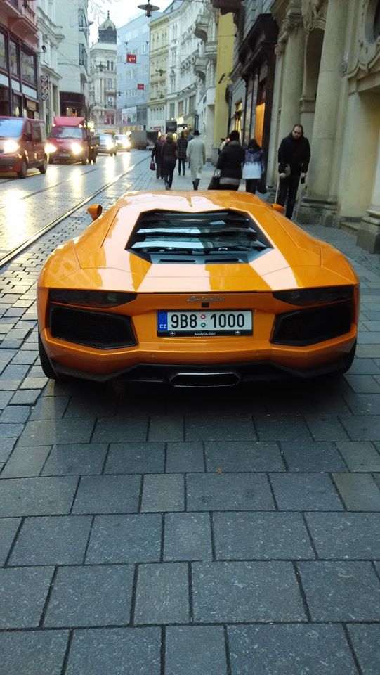 Lamborghini Aventador